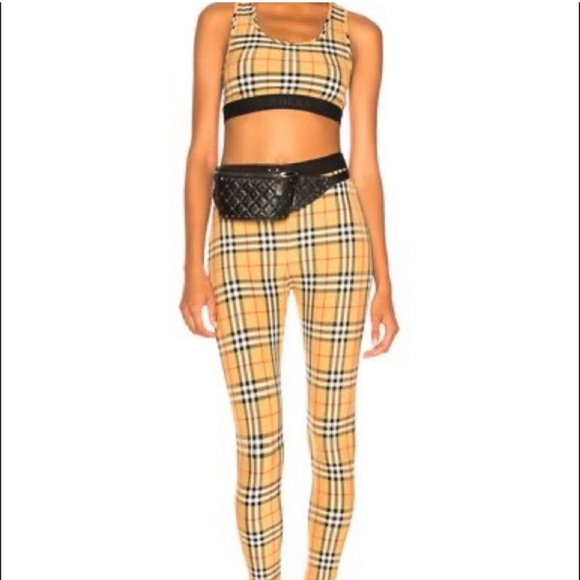 Top size medium , leggings size small sell together or separately. Worn once - Picture 2 of 2